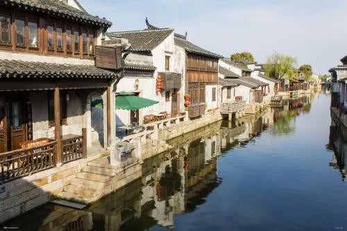 无人的神秘村